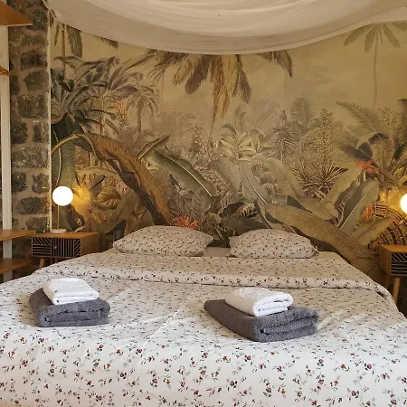 Bed and breakfast K.n.c.1601 *