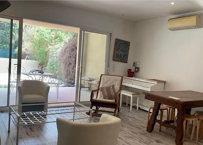 Nocleg ze śniadaniem K.n.c.1601 La Croix-Valmer